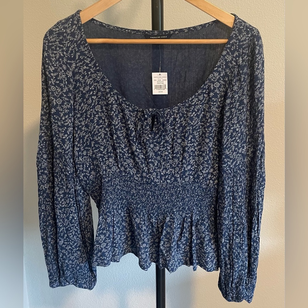American Eagle - NWT floral peasant top. Size medium